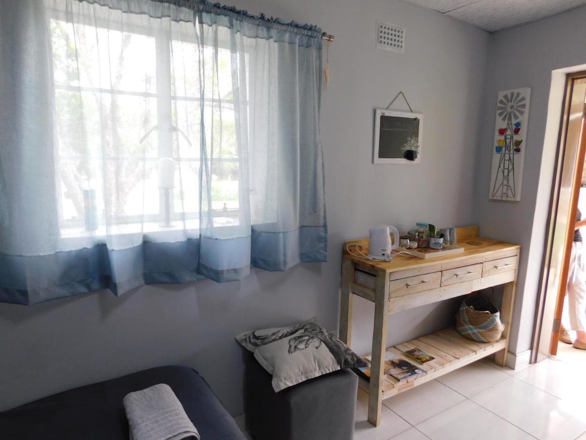 Meteorite Rest Camp Hotel Grootfontein Ngoại thất bức ảnh
